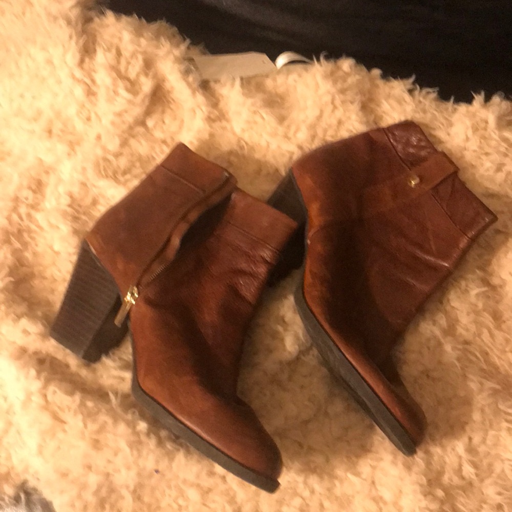Bandolino Short Leather Boots
